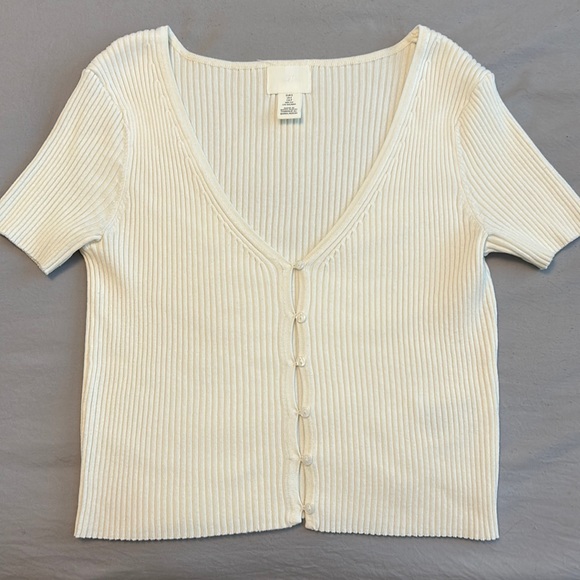H&M Tops - Cream Button Down Shirt